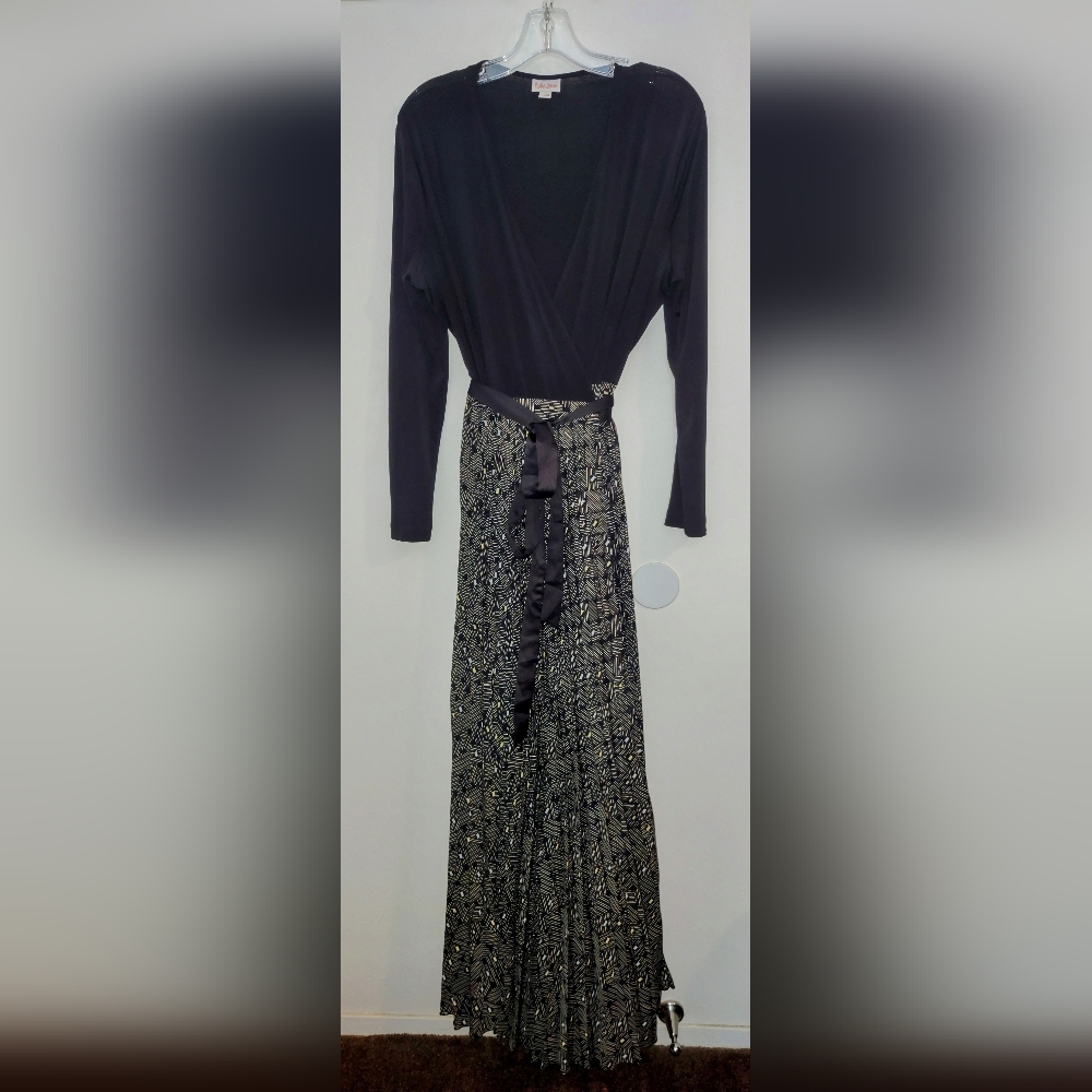 Lularoe Elegant Deanne Wrap Dress